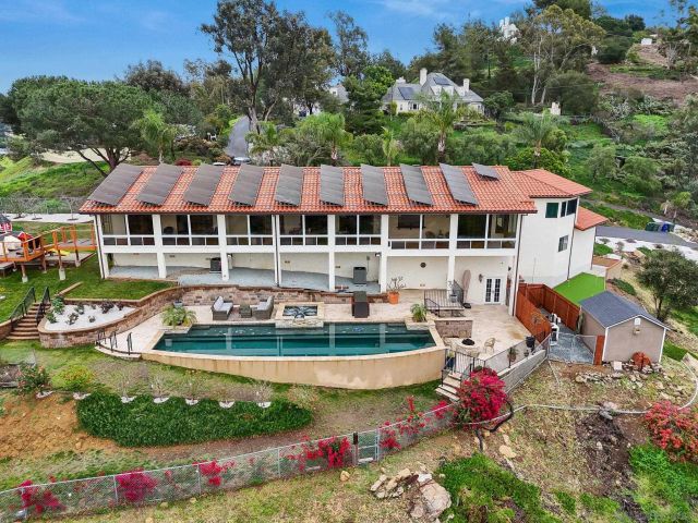 29509 Hoxie Ranch Rd, Vista, CA 92084