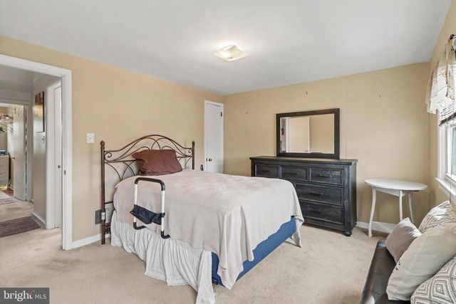 2446 BROOKWOOD ST, Harrisburg, PA 17104