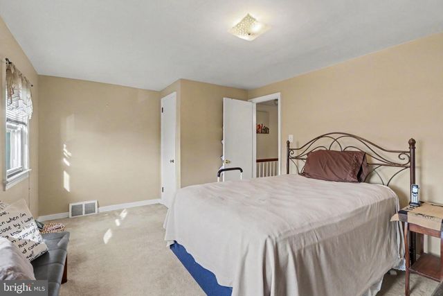 2446 BROOKWOOD ST, Harrisburg, PA 17104