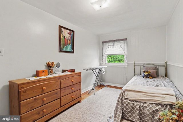 2446 BROOKWOOD ST, Harrisburg, PA 17104