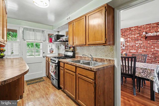 2446 BROOKWOOD ST, Harrisburg, PA 17104