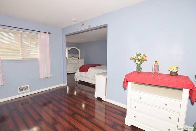 50 Croley Street, Huntington, NY 11743