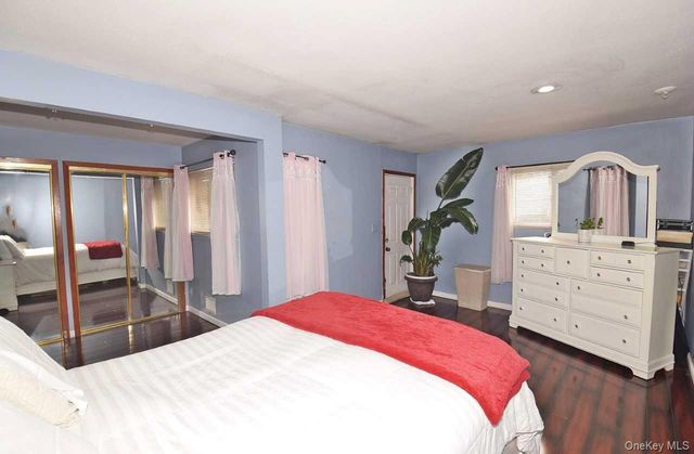 50 Croley Street, Huntington, NY 11743