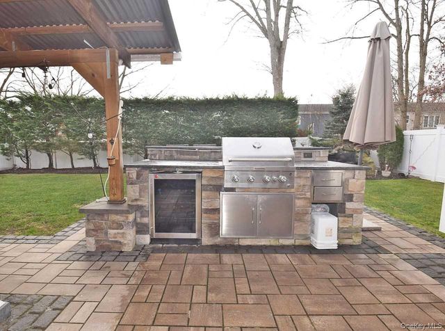 50 Croley Street, Huntington, NY 11743