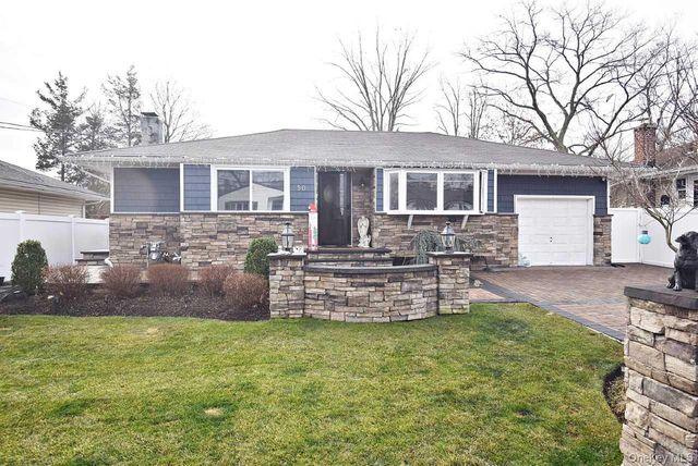 50 Croley Street, Huntington, NY 11743