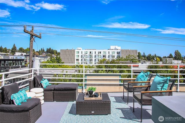 3661 Albion Place N #5, Seattle, WA 98103