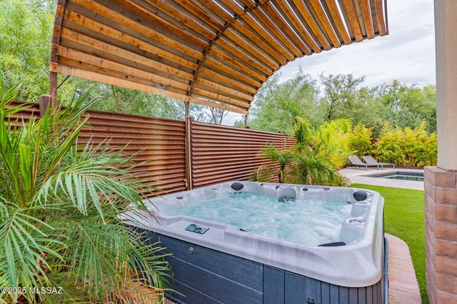 2920 N Old Fort Lowell Court, Tucson, AZ 85712