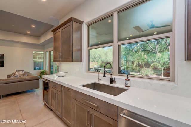 2920 N Old Fort Lowell Court, Tucson, AZ 85712