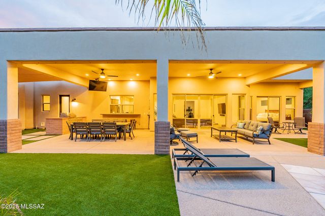 2920 N Old Fort Lowell Court, Tucson, AZ 85712