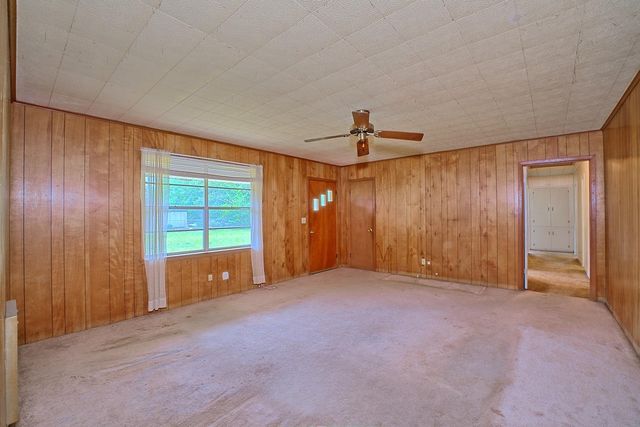 13917 State Highway 87 N, Burkeville, TX 75932