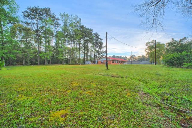 13917 State Highway 87 N, Burkeville, TX 75932