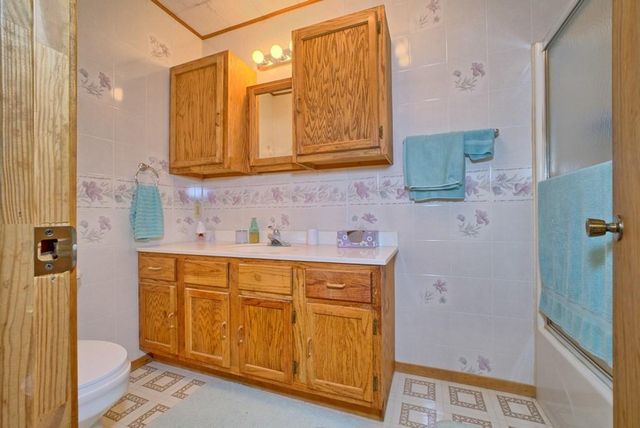 400 Hickory Hill Drive, Burkeville, TX 75932