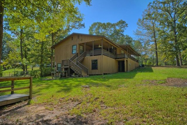 400 Hickory Hill Drive, Burkeville, TX 75932