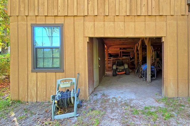 400 Hickory Hill Drive, Burkeville, TX 75932