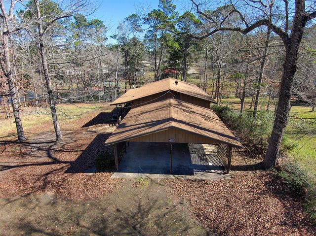 400 Hickory Hill Drive, Burkeville, TX 75932