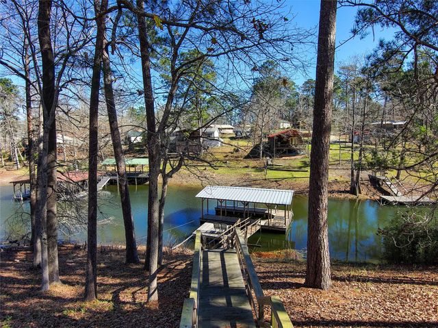 400 Hickory Hill Drive, Burkeville, TX 75932