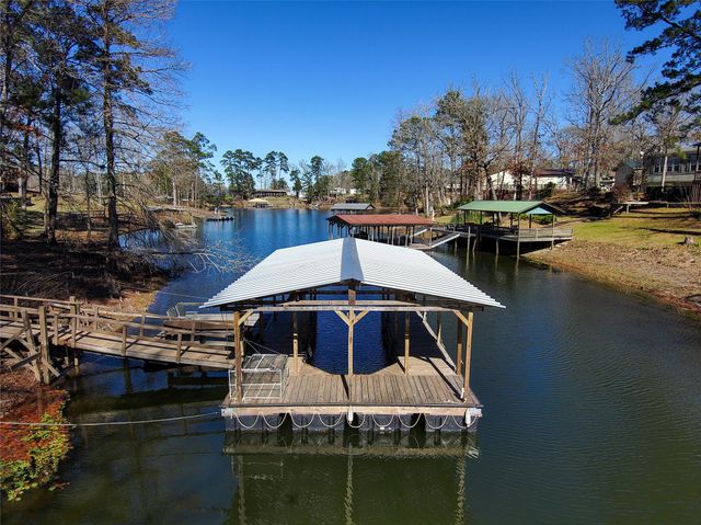 400 Hickory Hill Drive, Burkeville, TX 75932