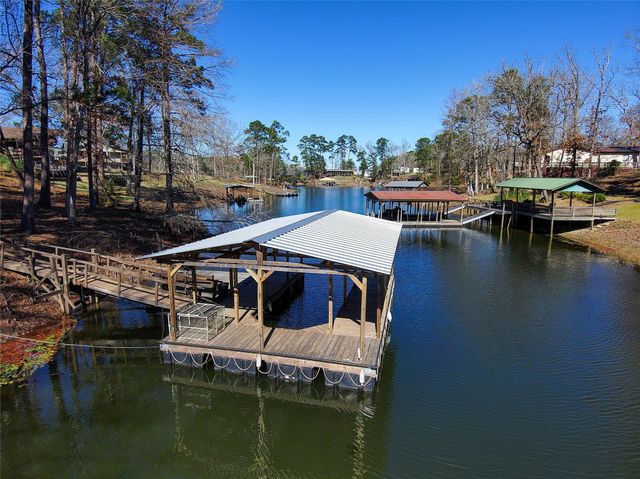 400 Hickory Hill Drive, Burkeville, TX 75932