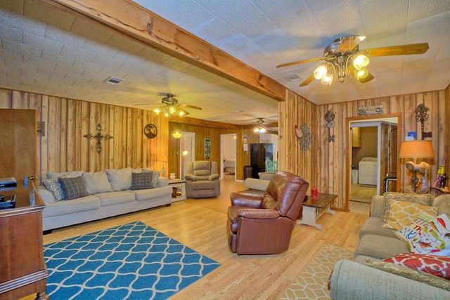 400 Hickory Hill Drive, Burkeville, TX 75932