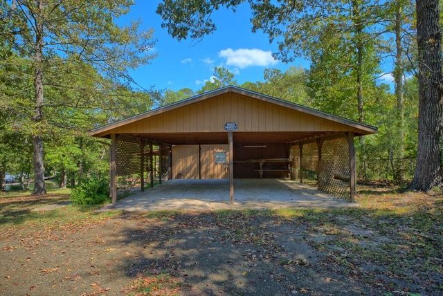 400 Hickory Hill Drive, Burkeville, TX 75932