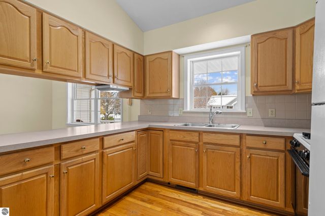 5333 Heritage Way, Traverse City, MI 49685