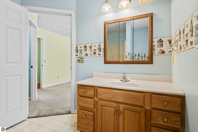 5333 Heritage Way, Traverse City, MI 49685