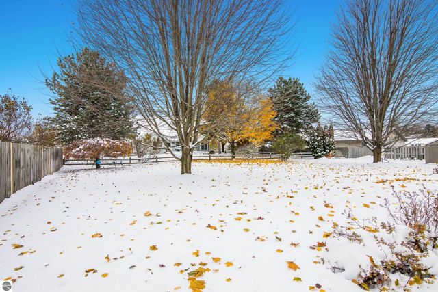 5333 Heritage Way, Traverse City, MI 49685