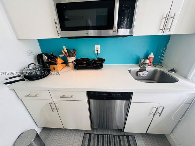 1611 Michigan Ave 24, Miami Beach, FL 33139
