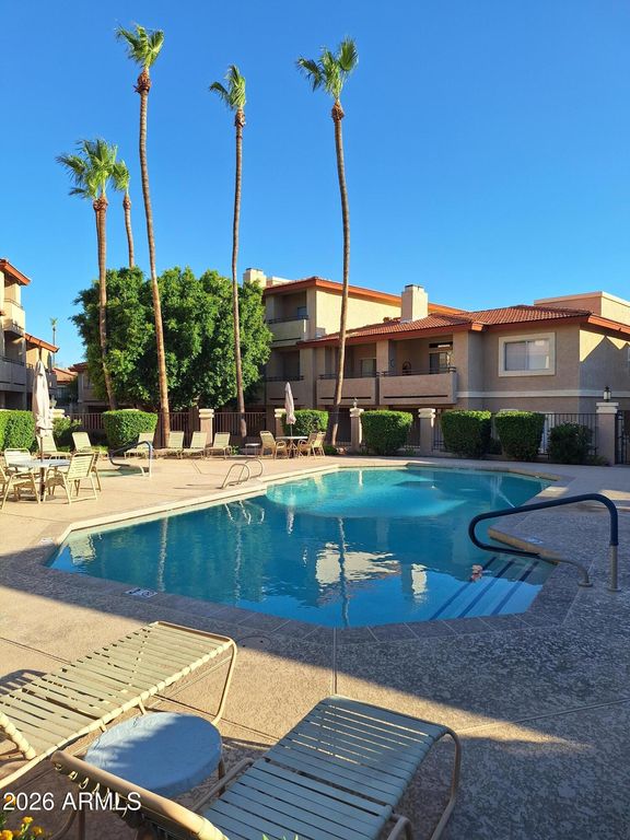 10410 N CAVE CREEK Road 2063, Phoenix, AZ 85020 — exterior