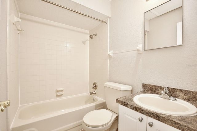 9825 TURF WAY 7, Orlando, FL 32837