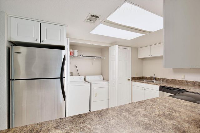 9825 TURF WAY 7, Orlando, FL 32837