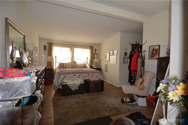 440 W Inlet Lane, Sequim, WA 98382