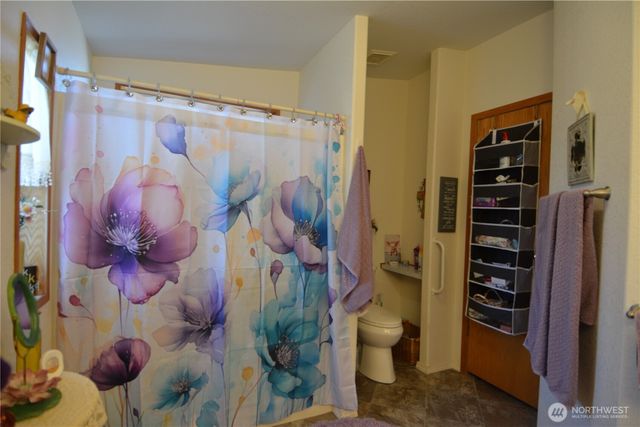 440 W Inlet Lane, Sequim, WA 98382