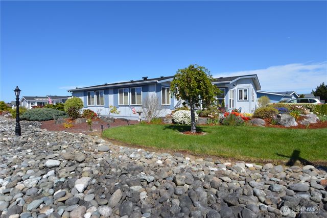 440 W Inlet Lane, Sequim, WA 98382