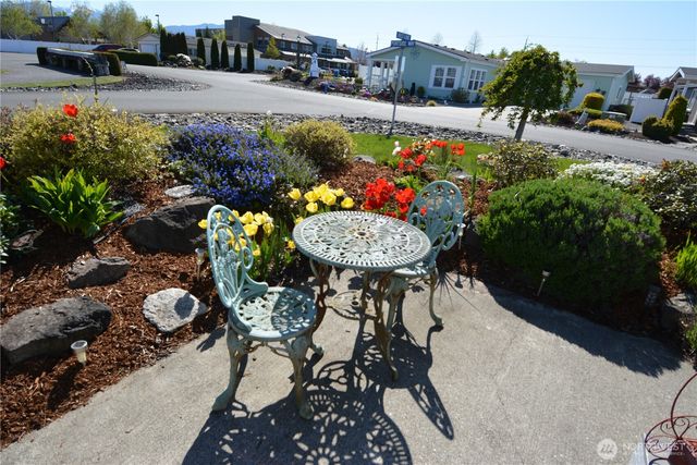 440 W Inlet Lane, Sequim, WA 98382