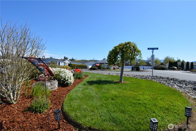 440 W Inlet Lane, Sequim, WA 98382