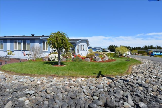 440 W Inlet Lane, Sequim, WA 98382