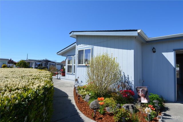 440 W Inlet Lane, Sequim, WA 98382