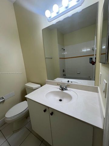 23712 SW 110th Ave, Homestead, FL 33032