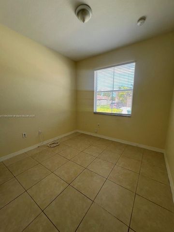 23712 SW 110th Ave, Homestead, FL 33032