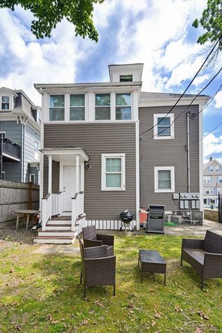 77 South St 3, Boston, MA 02130
