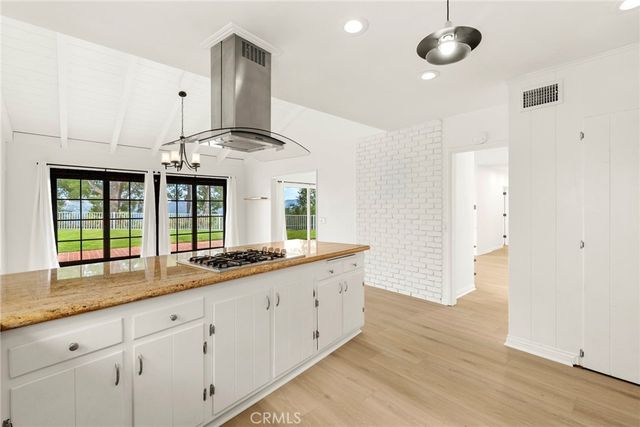 516 Venado Vista, La Canada Flintridge, CA 91011