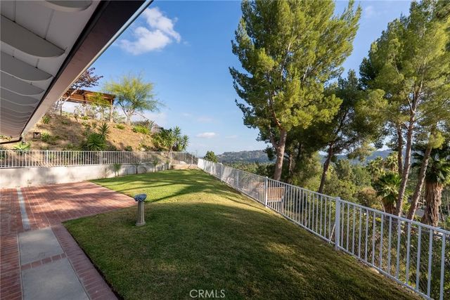 516 Venado Vista, La Canada Flintridge, CA 91011