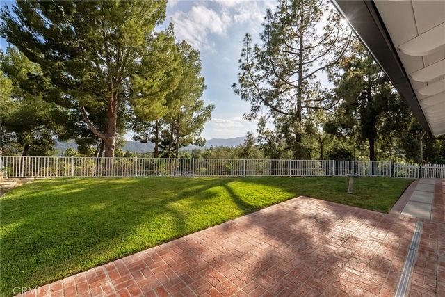 516 Venado Vista, La Canada Flintridge, CA 91011