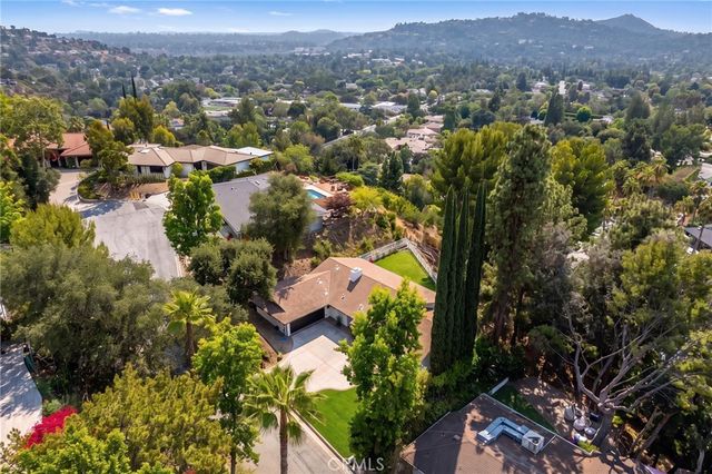 516 Venado Vista, La Canada Flintridge, CA 91011