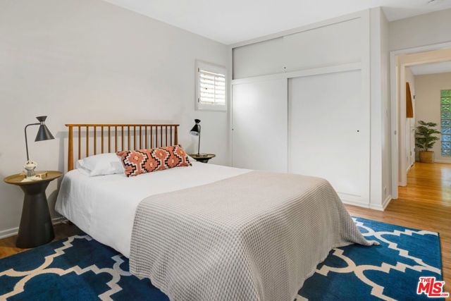 1115 N Beverly Glen Boulevard, Los Angeles, CA 90077