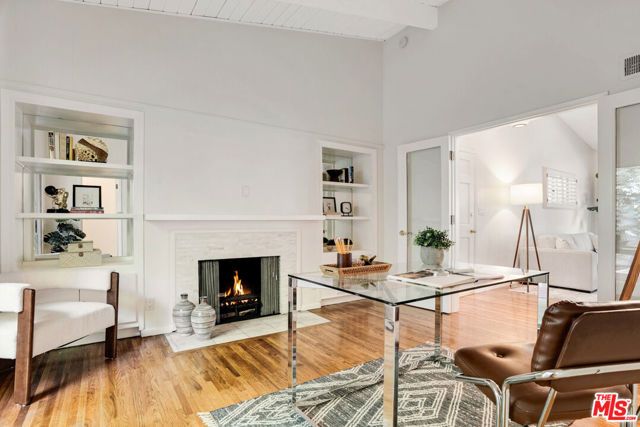 1115 N Beverly Glen Boulevard, Los Angeles, CA 90077