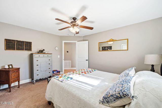 241 Laurel Canyon, Johnson City, TN 37615