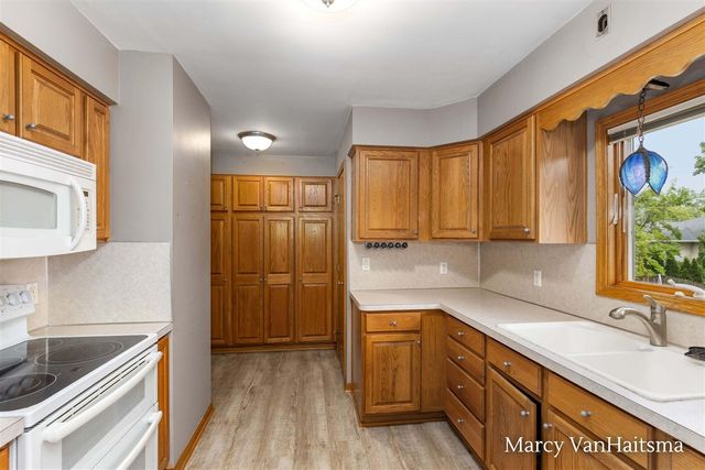 1151 Brownell Street, Grand Rapids, MI 49508