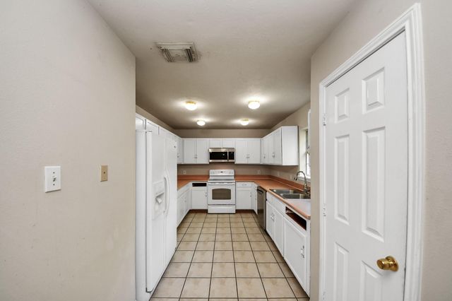 3211 Carmel Valley Drive, Missouri City, TX 77459